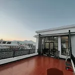Tiga Mahkota homestay